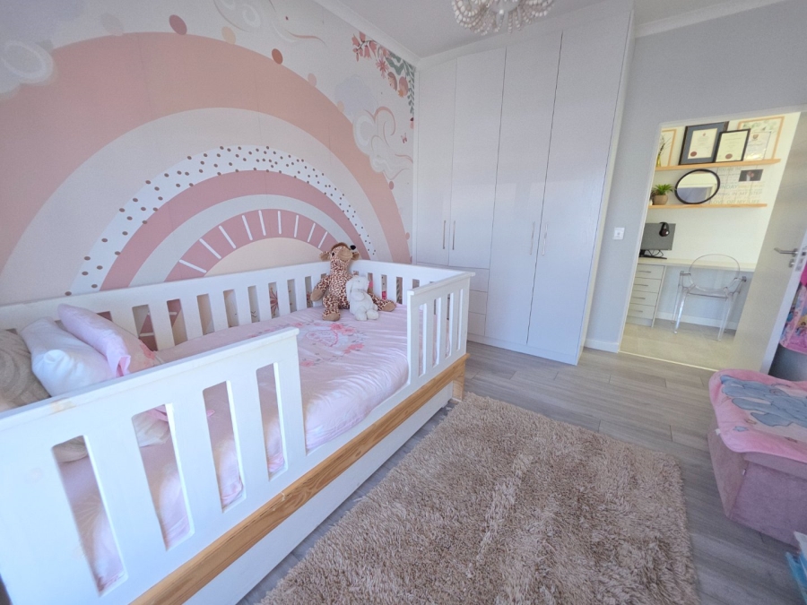 4 Bedroom Property for Sale in Sandown Western Cape